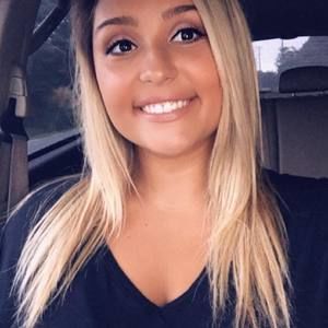 Meet your Posher, Alexis